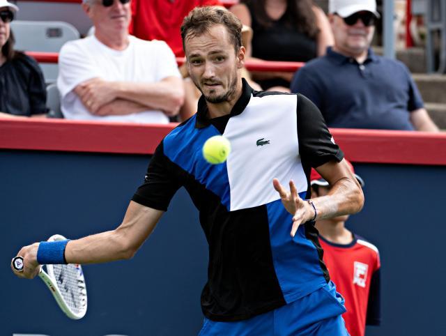 克耶高斯八年后再胜No.1 梅德维德夫危机又现