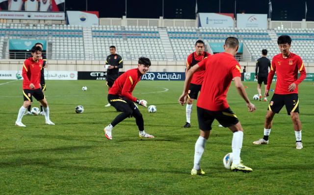 Kaiyun Sports-为中国足球脸面而战 避免再败李霄鹏或排新阵